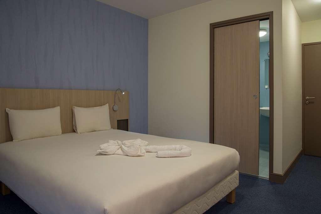The Originals Access, Hotel Cholet Gare Room photo