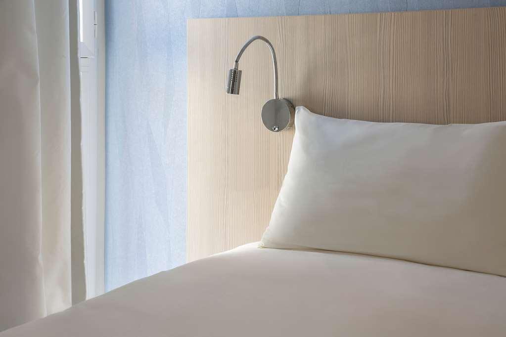 The Originals Access, Hotel Cholet Gare Room photo