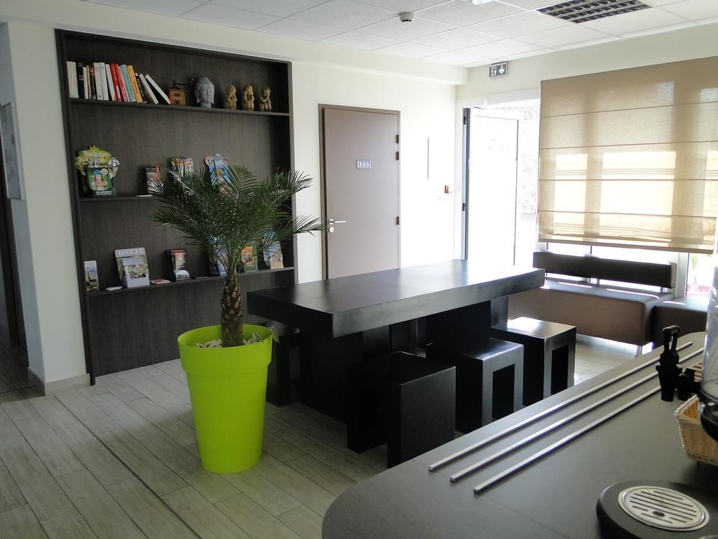 The Originals Access, Hotel Cholet Gare Exterior photo